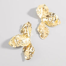 Load image into Gallery viewer, The High Shine Leaf Earring in Gold &amp; Silver (Plated)
