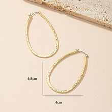 Load image into Gallery viewer, The Hammered Oval Earring
