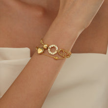 Load image into Gallery viewer, The Joint Heart Bracelet
