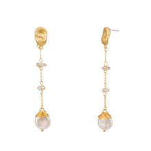 Load image into Gallery viewer, The Pearl Drop Earring
