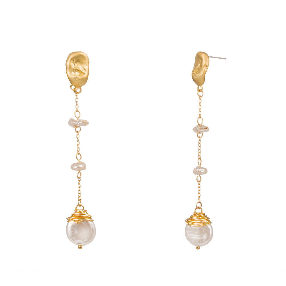 The Pearl Drop Earring