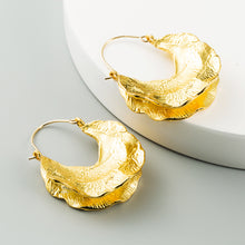 Load image into Gallery viewer, The Rock The Boat Retro Earring in Gold or Silver
