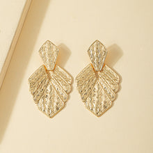 Load image into Gallery viewer, The Ripple Leaf Earring
