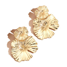 Load image into Gallery viewer, The Pom Leaf Earring
