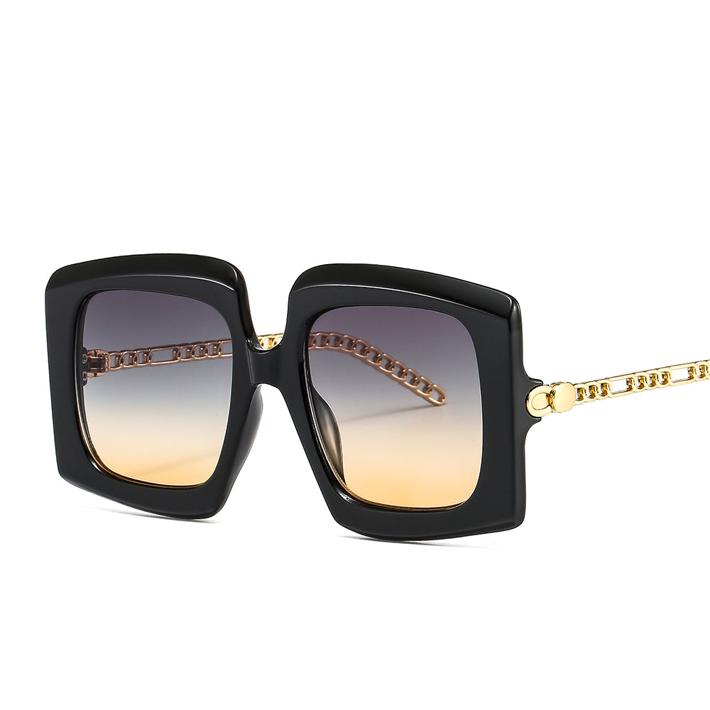 The Mogel Sunglasses in Leopard and Black