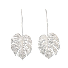 Load image into Gallery viewer, The Palm Leaf Earring
